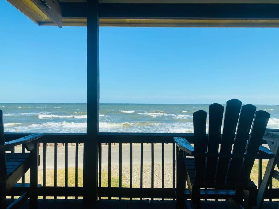 Beach House With Ocean View Surfside Beach Zewnętrze zdjęcie